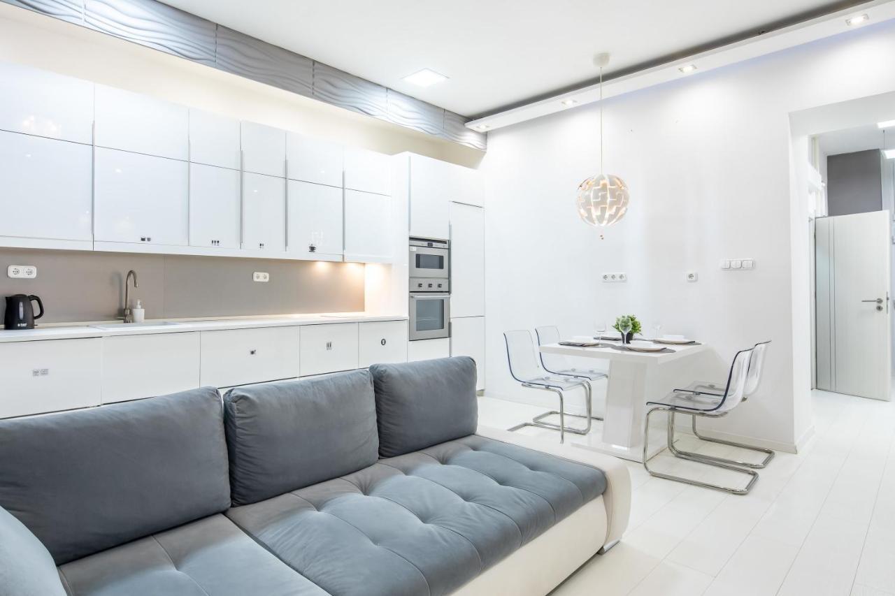Cozy & Central Apartment With 2-Bedroom Будапеща Екстериор снимка